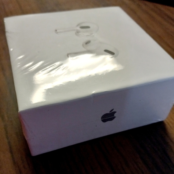 AirPods Pro- New Unopened - Picture 4 of 5